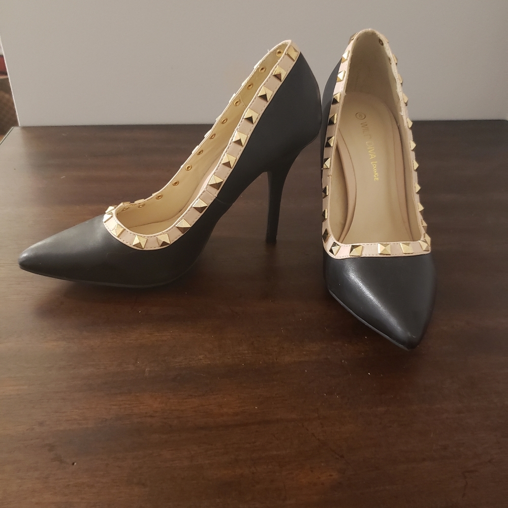 Valentino Look Alike Studded Black Pumps 8
